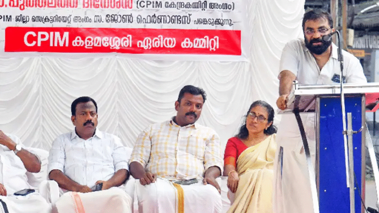 കള്ളക്കഥകൾ മെനഞ്ഞ് കോൺഗ്രസ്  ഇടതുപക്ഷത്തെ ആക്രമിക്കുന്നു: പുത്തലത്ത് ദിനേശൻ