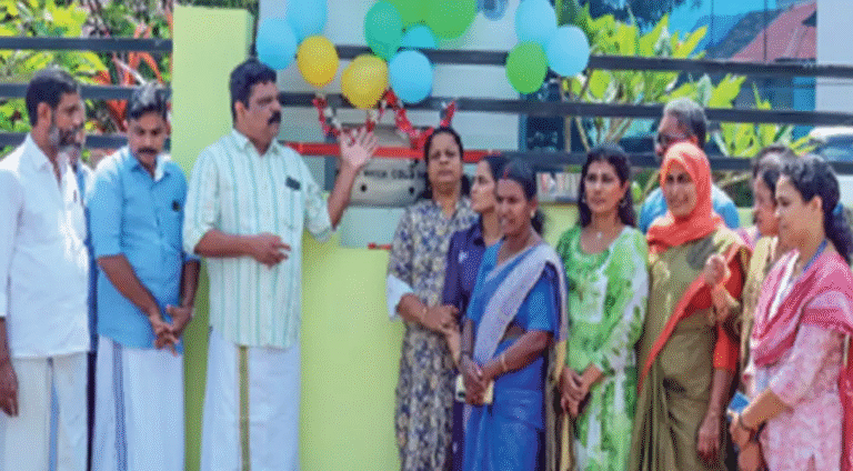 ഏലൂരിൽ 3 വാട്ടർ കിയോസ്ക് തുറന്നു